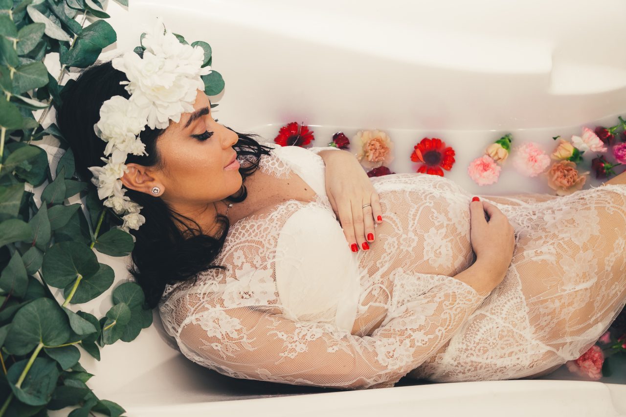 Photographe Grossesse à Saint-Maur-des-Fossés - Milk Bath Paris - Séance grossesse Bain de lait
