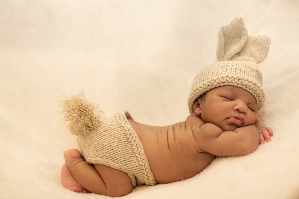 Photographe Nouveau-né Grossesse - Studio photo newborn à Saint-Maur-des-Fossés