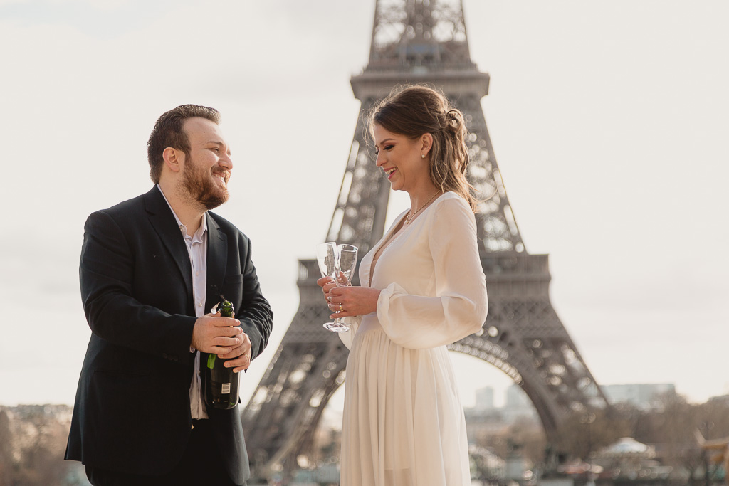 Casamento em Paris na Torre Eiffel - Elopement Wedding Photographer