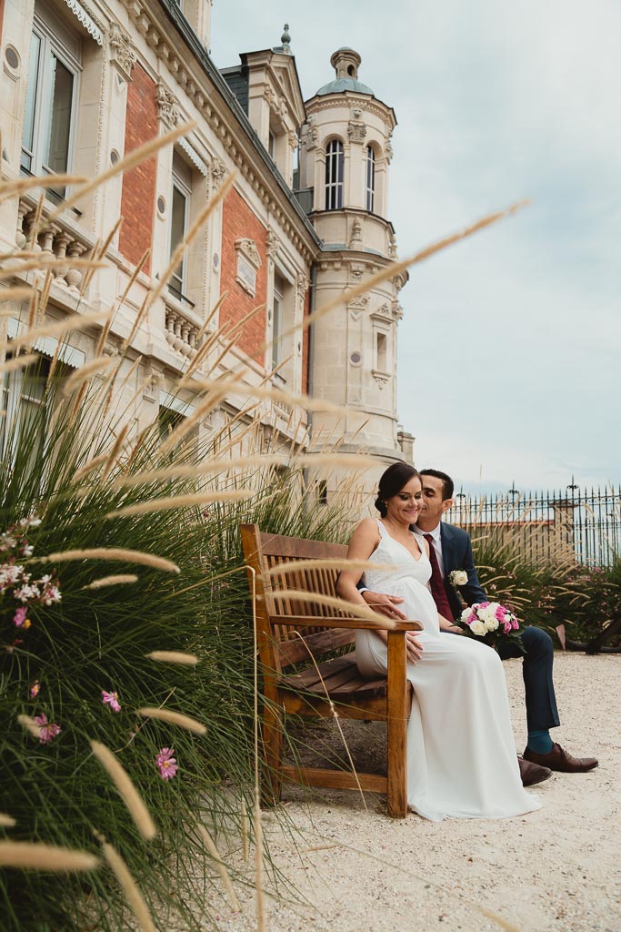 Le Château du Prieuré à Conflans-Sainte-Honorine un joli cadre pour la séance photo du couple