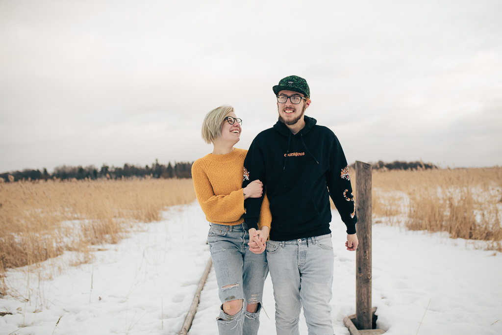 Destination photographer - Snowy Couple photoshoot in Finland