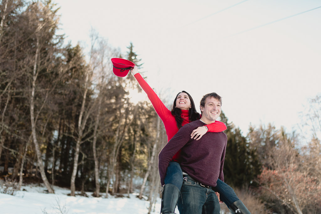 Destination photographer - Snowy couple photosession in Alpes Switzerland