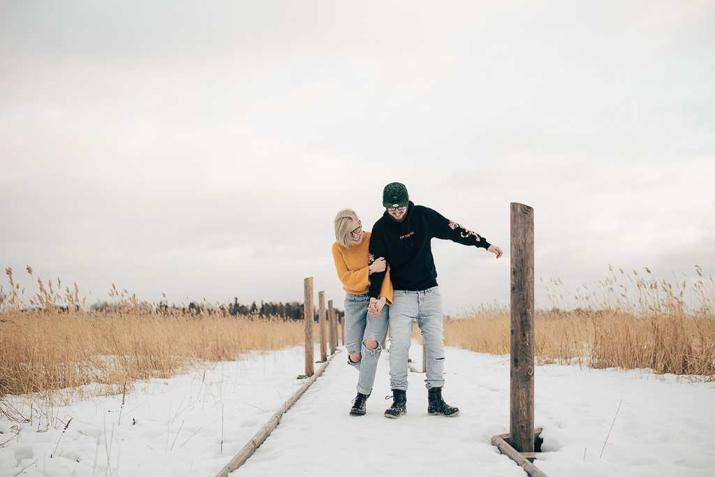 Elopement & Destination session - Fotografo na Finlândia - Ensaio de casal na neve