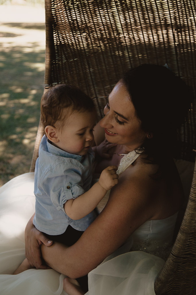 La mariée avec son fils