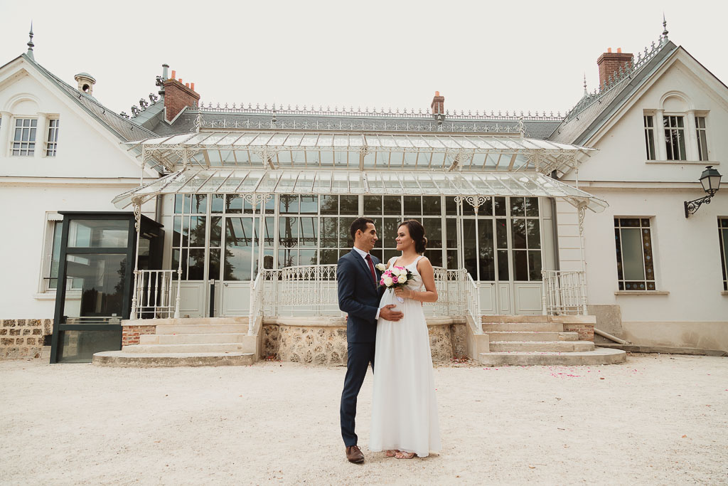 Les mariés lors de leur mariage à Conflans-Sainte-Honorine