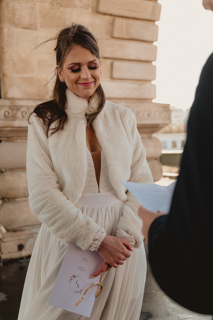 Photographe de mariage : Casamento econômico e emocionante em Paris