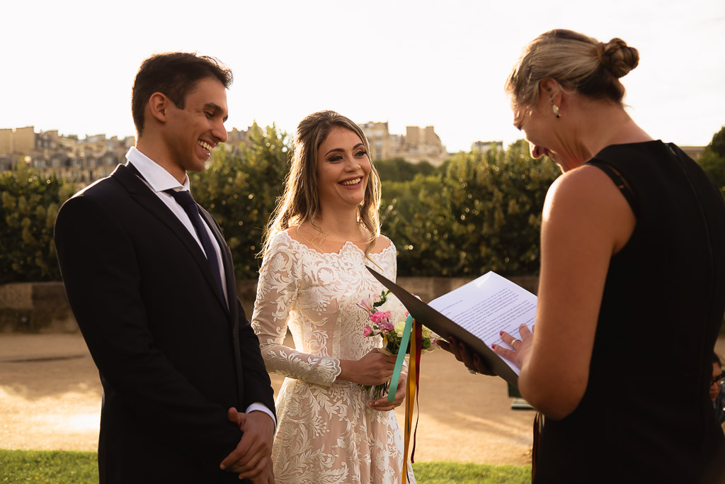 Wedding Photographer ceremony in Paris - Fotografo para cerimônia de casamento elopement em Paris