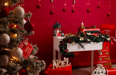 Photographe à Saint-Maur, décor de Noël “Les lettres pour le Père Noël”.
